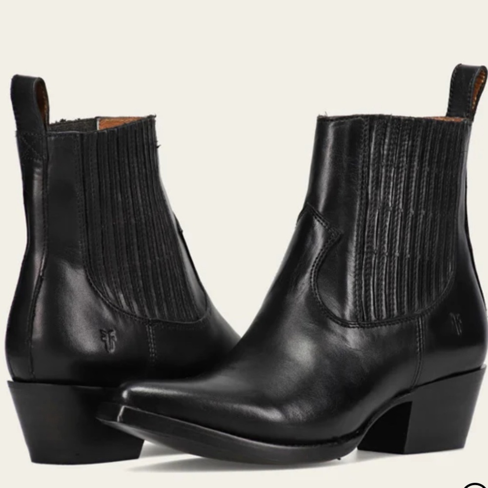 Sacha Chelsea boots FRYE